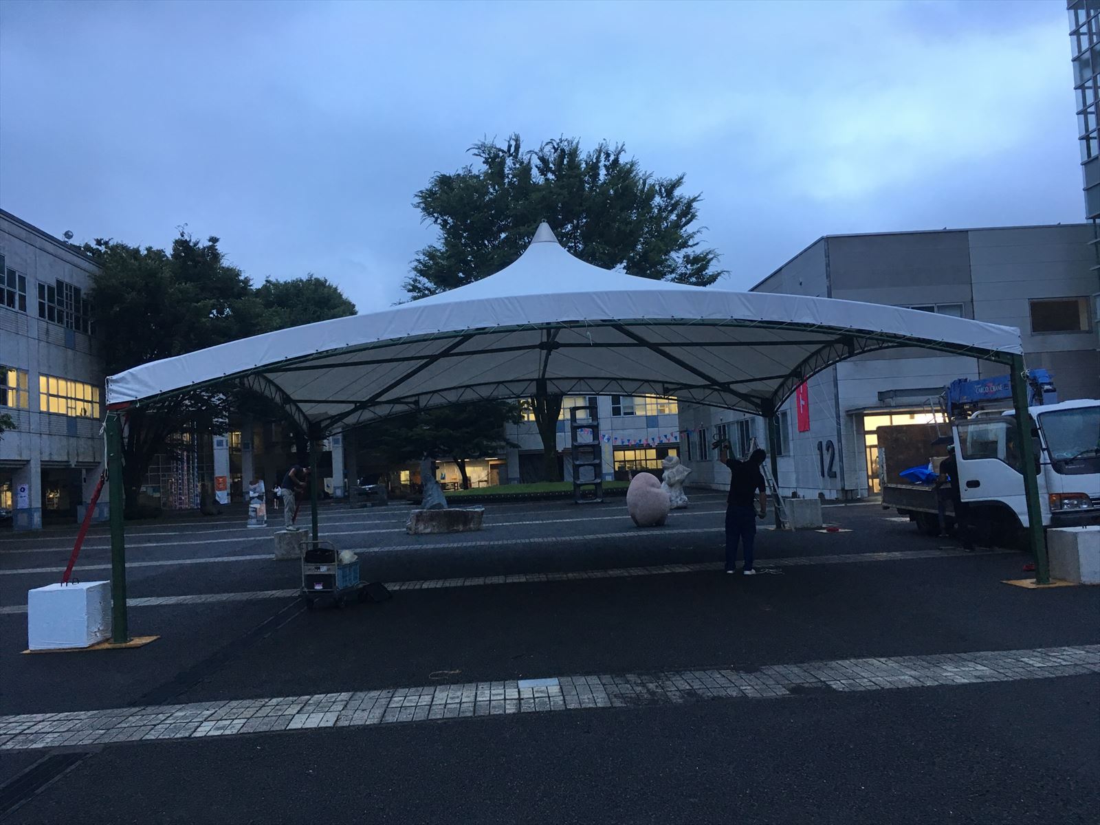 大型テント、おっきいテントなら神奈川イベント会社！！
