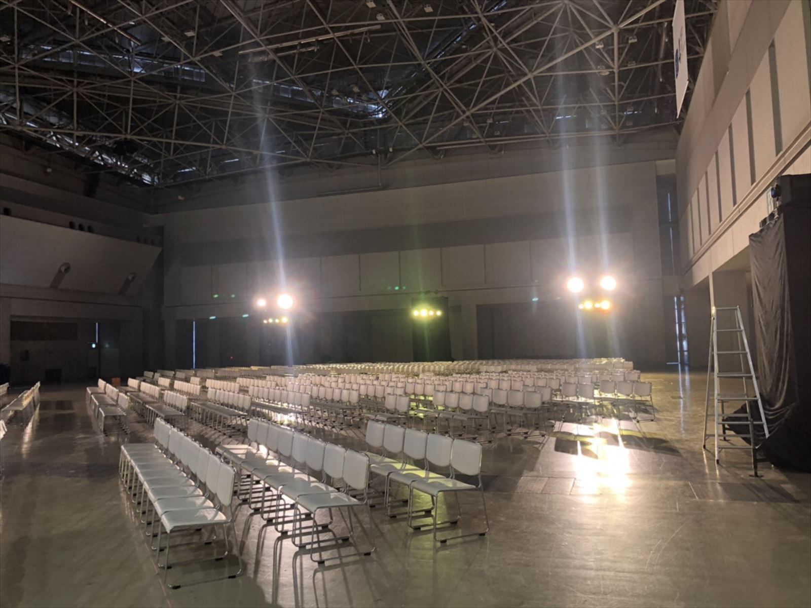 大量の椅子なら神奈川イベント会社！！