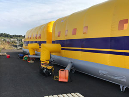 ドクターイエロー遊具 詳細画像